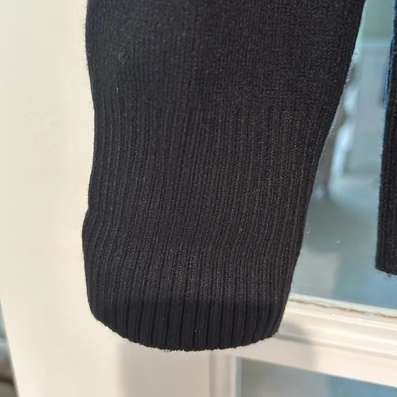 French connection small crew neck cotton sweater. Like new. - Picture 4 of 6